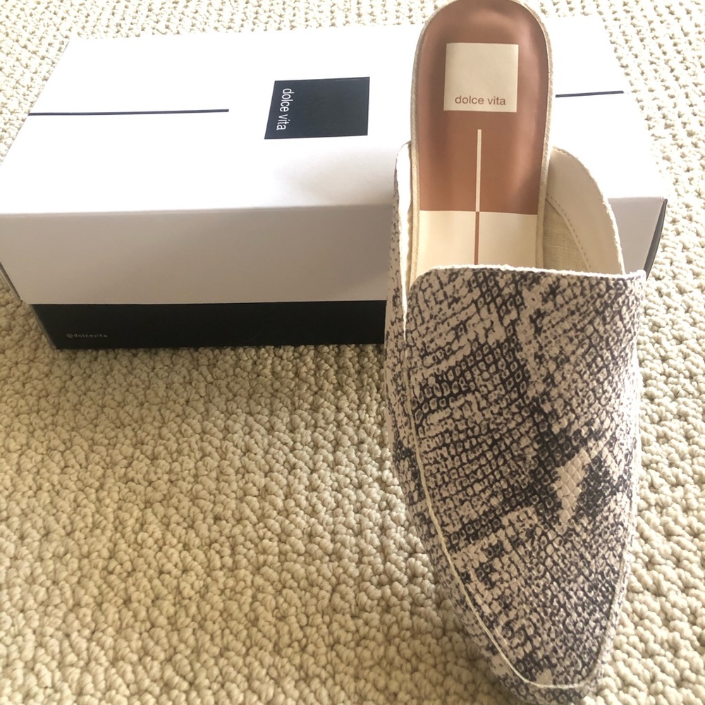 Dolce Vita Halee Mule